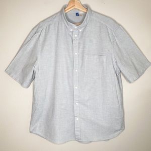 H&M Divided short sleeve button up shirt